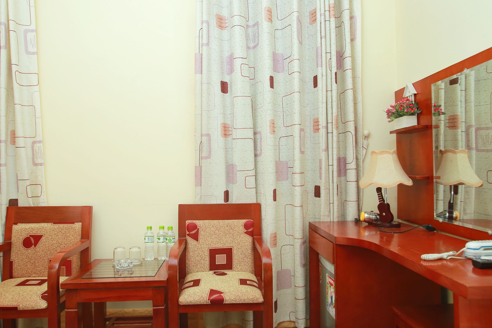 Reddoorz Near Hanoi Railway Station Ngoại thất bức ảnh