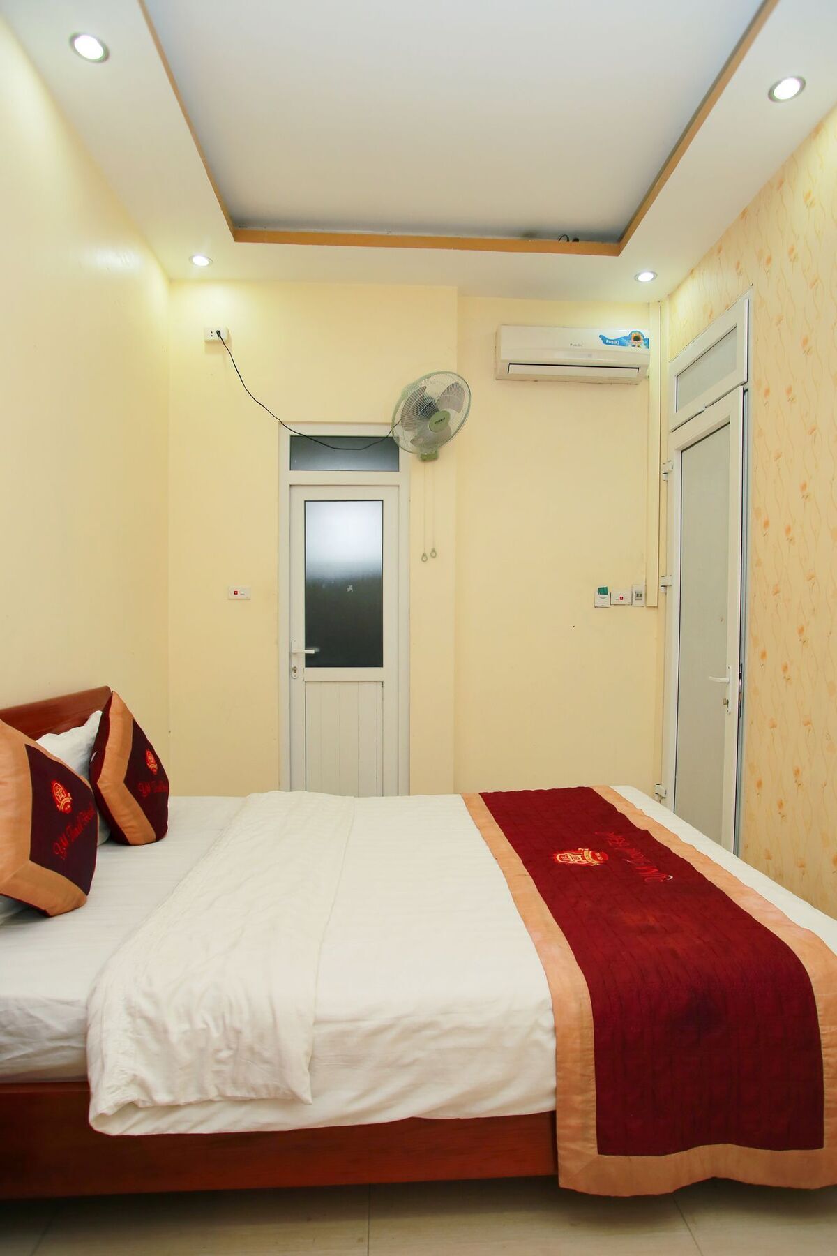 Reddoorz Near Hanoi Railway Station Ngoại thất bức ảnh