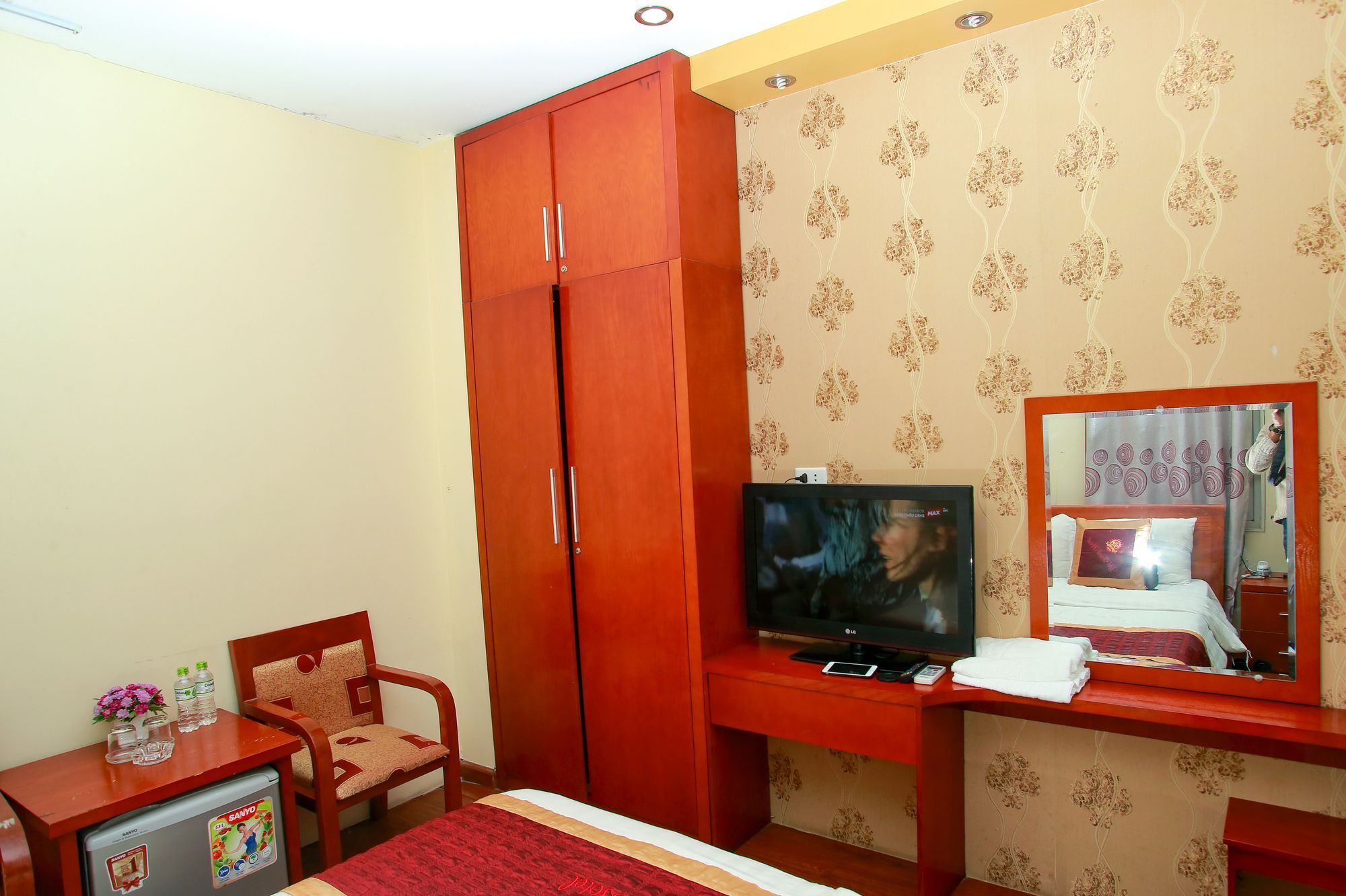 Reddoorz Near Hanoi Railway Station Ngoại thất bức ảnh