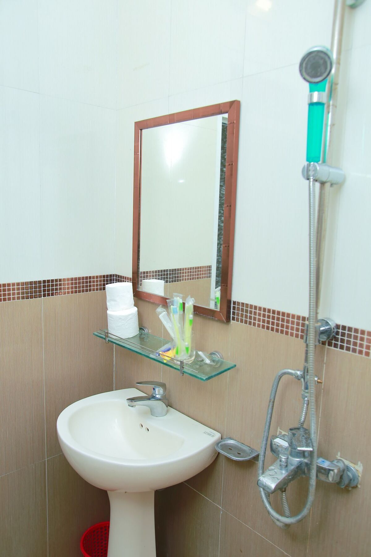 Reddoorz Near Hanoi Railway Station Ngoại thất bức ảnh