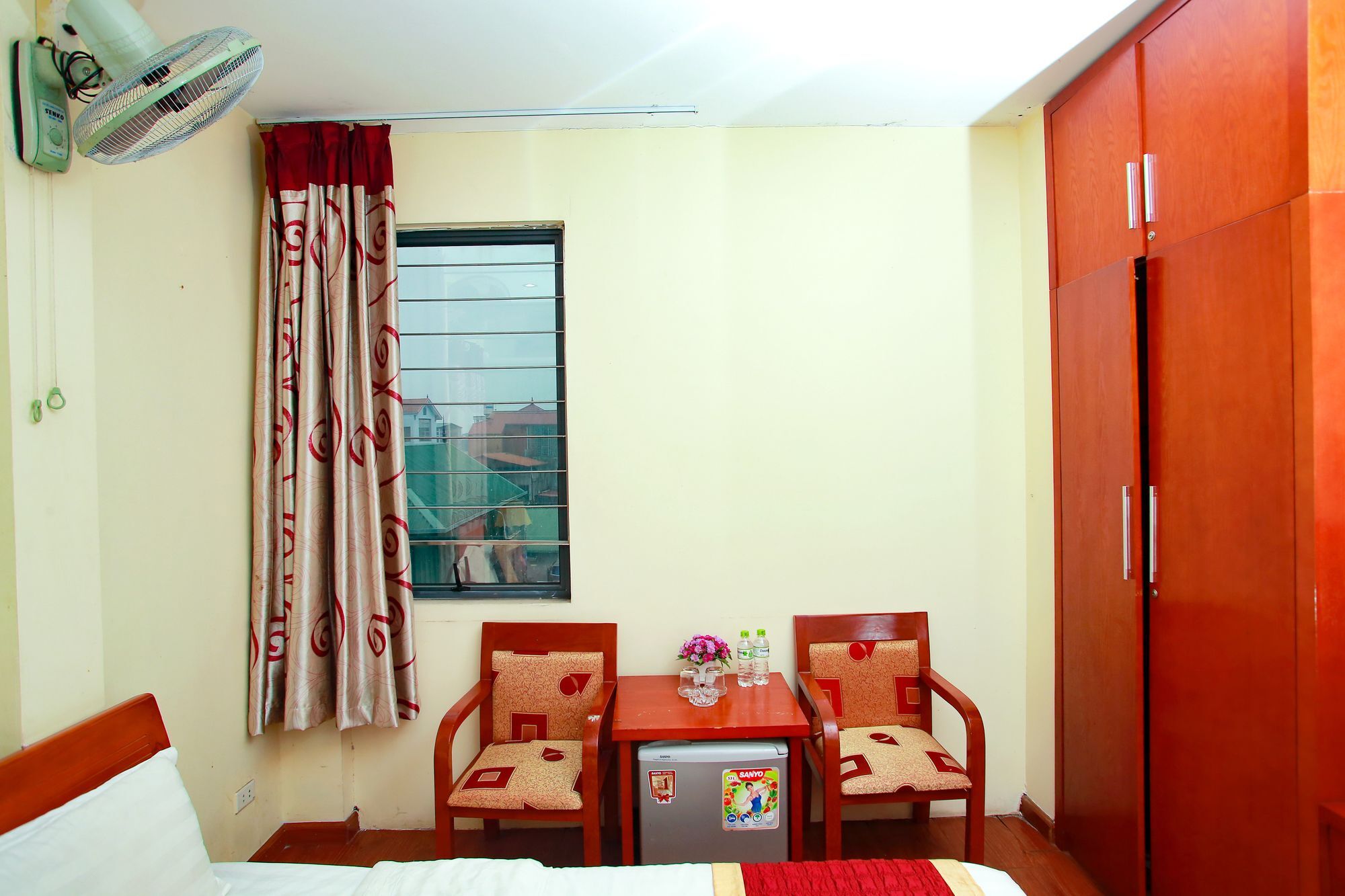 Reddoorz Near Hanoi Railway Station Ngoại thất bức ảnh