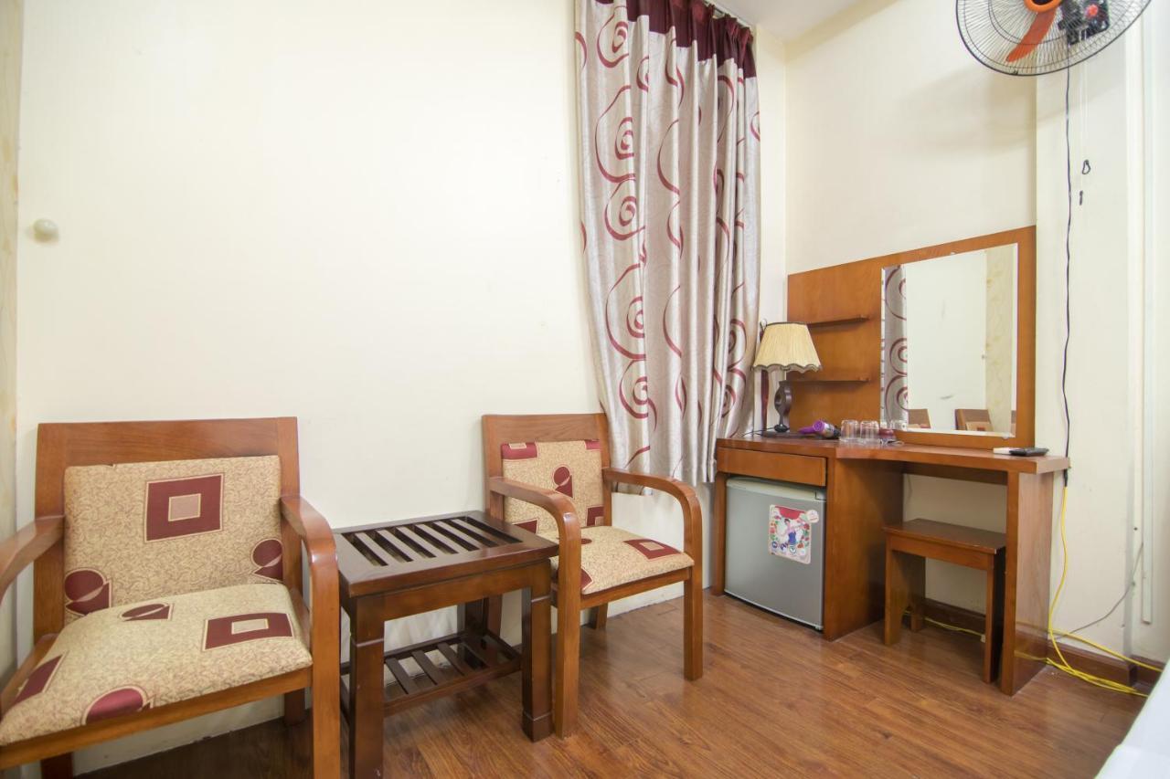 Reddoorz Near Hanoi Railway Station Ngoại thất bức ảnh