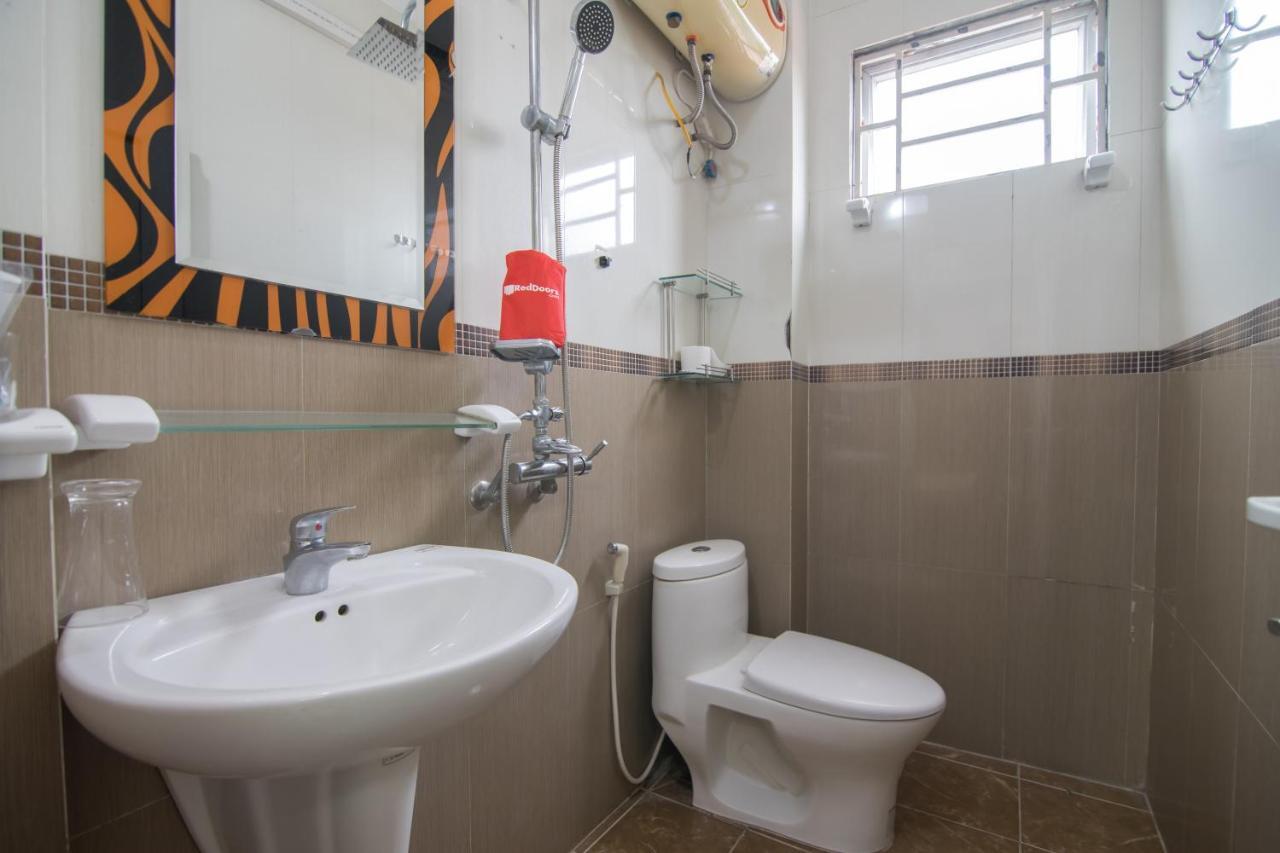 Reddoorz Near Hanoi Railway Station Ngoại thất bức ảnh